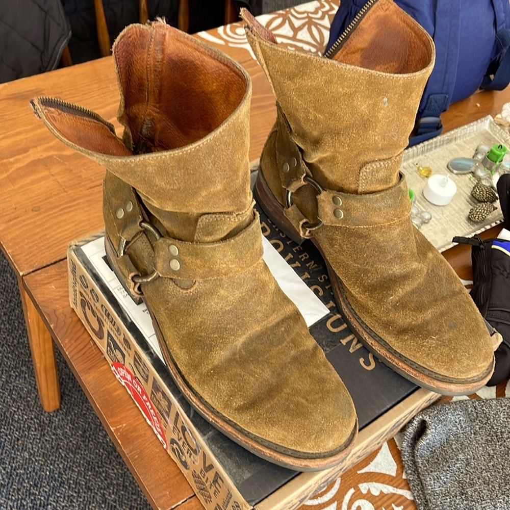 Frye 9 1/2 size harness boots. Suede.